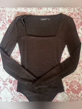 Abercrombie & Fitch Women's Square Neck Long-Sleeve Bodysuit - Dark Brown